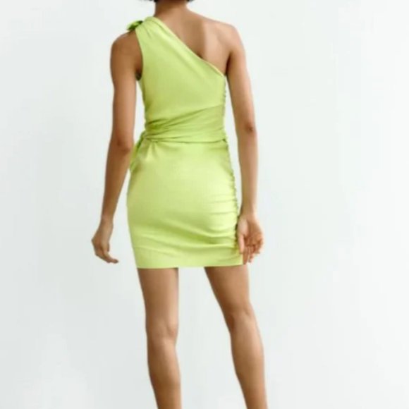 NEW ZARA TRAFALUC LIME GREEN ASYMMETRIC COCKTAIL PARTY MINI DRESS SZ XS (NWOT) - Picture 4 of 12